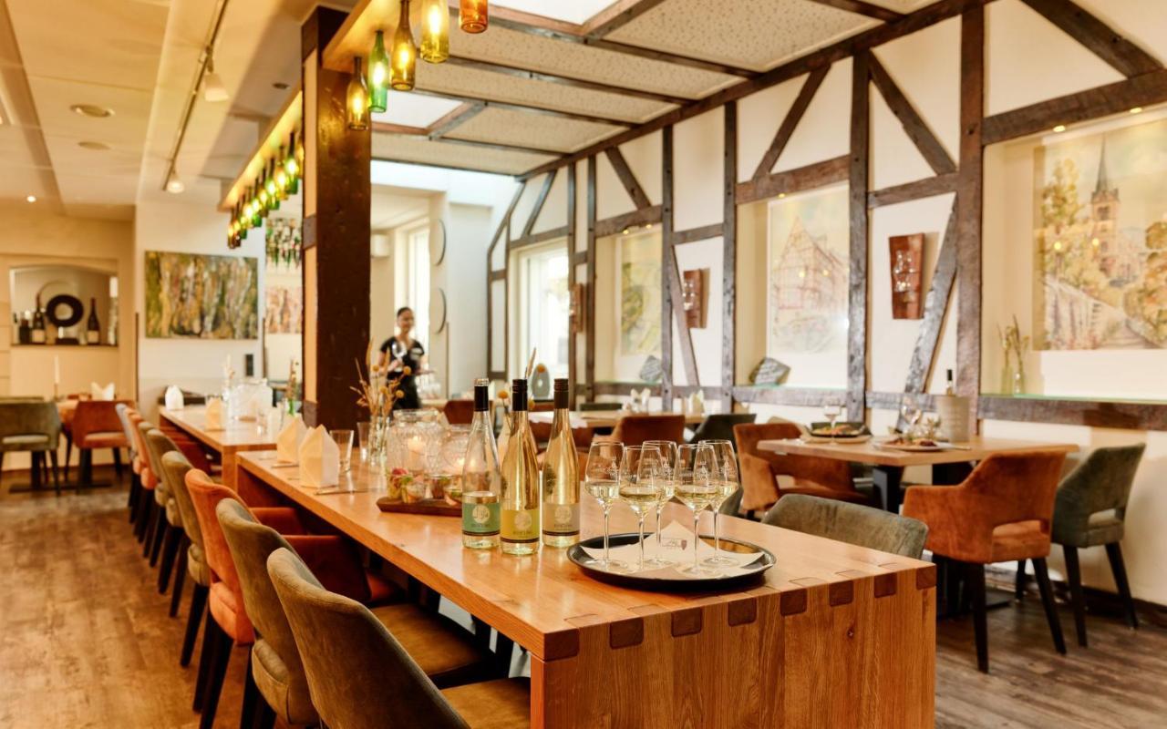 Hotel Zeltinger-Hof - Gasthaus Des Rieslings Целтинген-Рахтиг Екстериор снимка